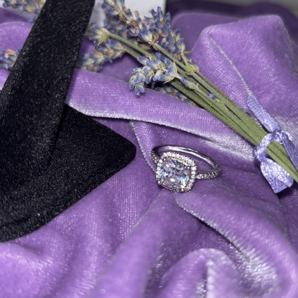 💍 ✈️ 💎 Enchanting Beauty Travel Ring 2.75 Carats W/ Cushion Cut Stunning! #EA40 - Picture 4 of 8